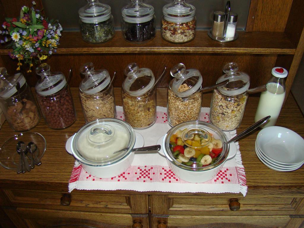 Landhaus Teufl Bed and Breakfast Faistenau Buitenkant foto