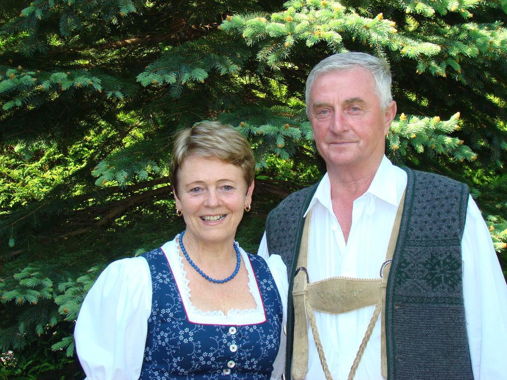 Landhaus Teufl Bed and Breakfast Faistenau Buitenkant foto